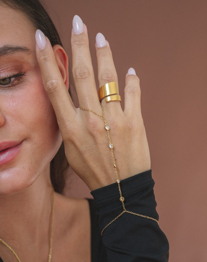 Linéa Hand Chain - Nora & Grace Boutique