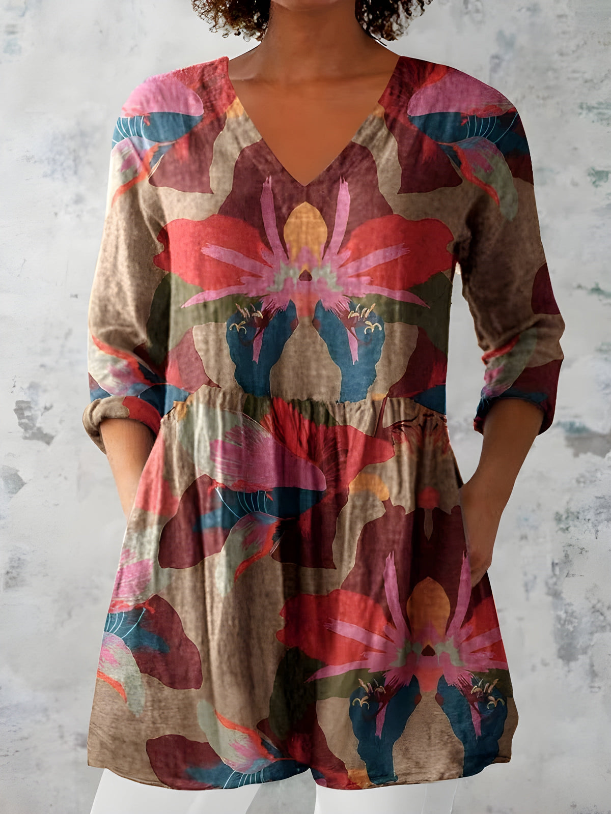 Cassidy | Long Blouse with V-Neck - Nora & Grace Boutique