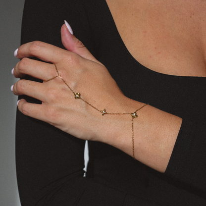Fleur Hand Chain - Nora & Grace Boutique