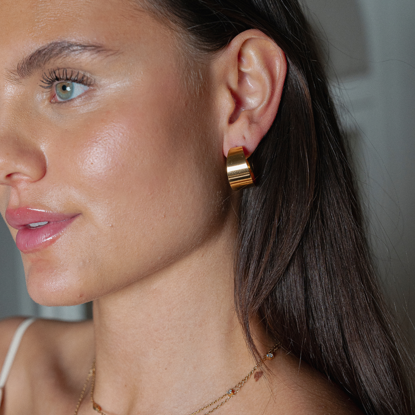 Sleek Earrings - Nora & Grace Boutique