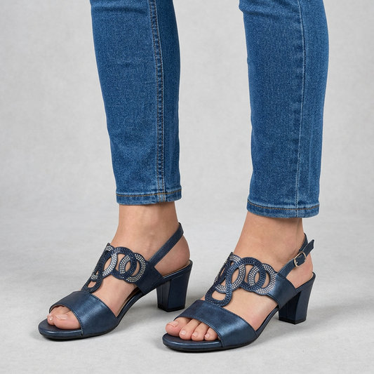 Comfortable Tacón sandals