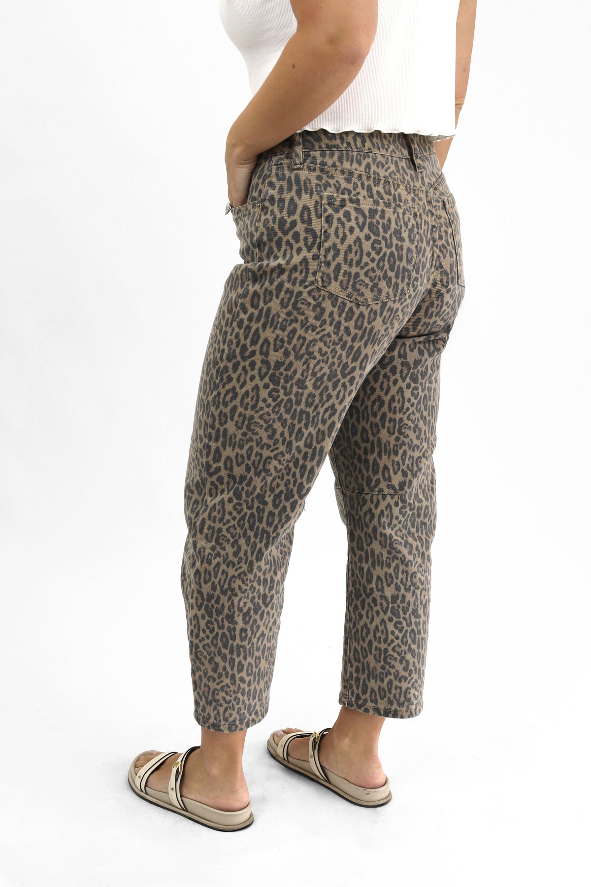 Leopard Barrel Jeans