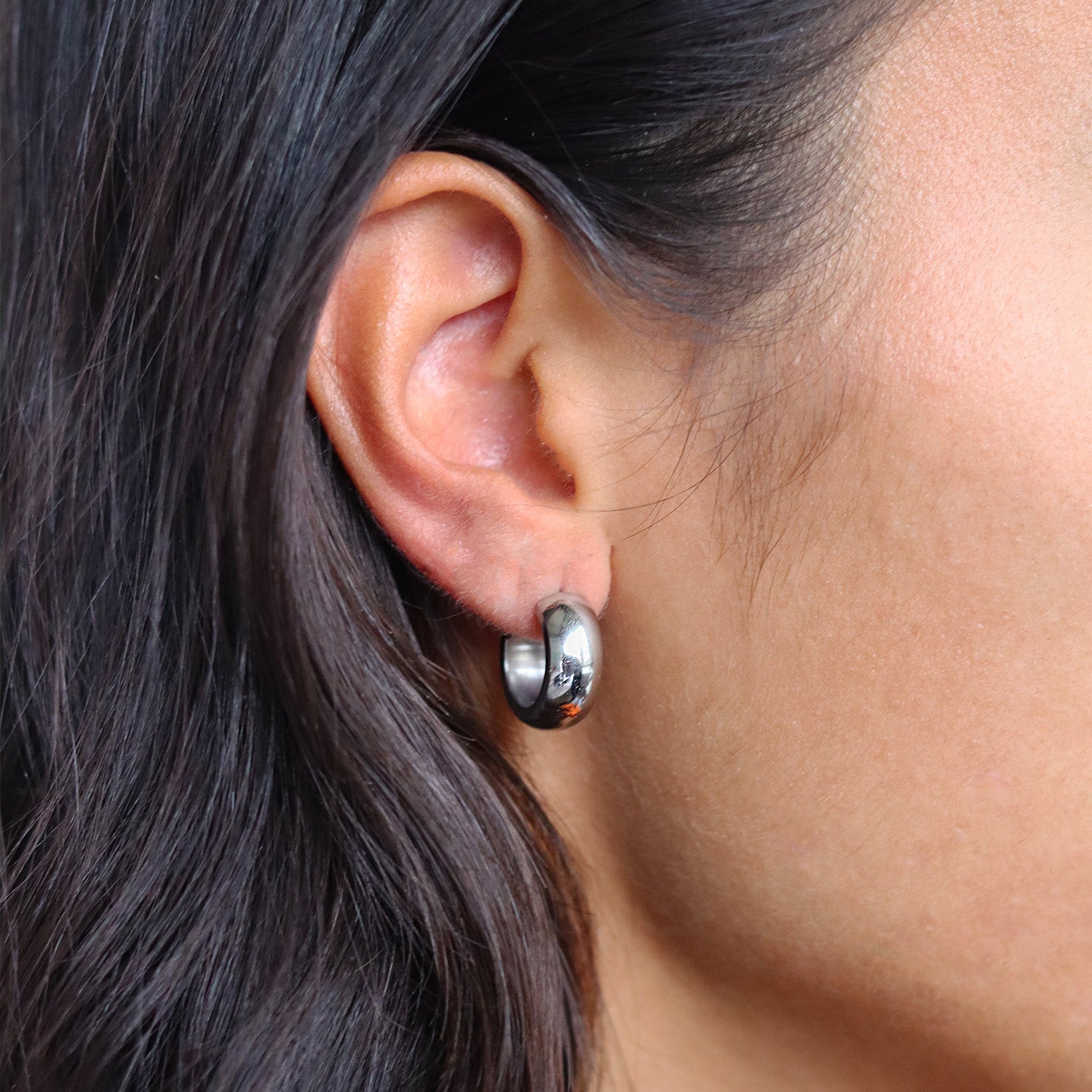 Bold Hoops Earrings - Nora & Grace Boutique