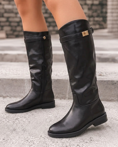 Thanee Black Boots