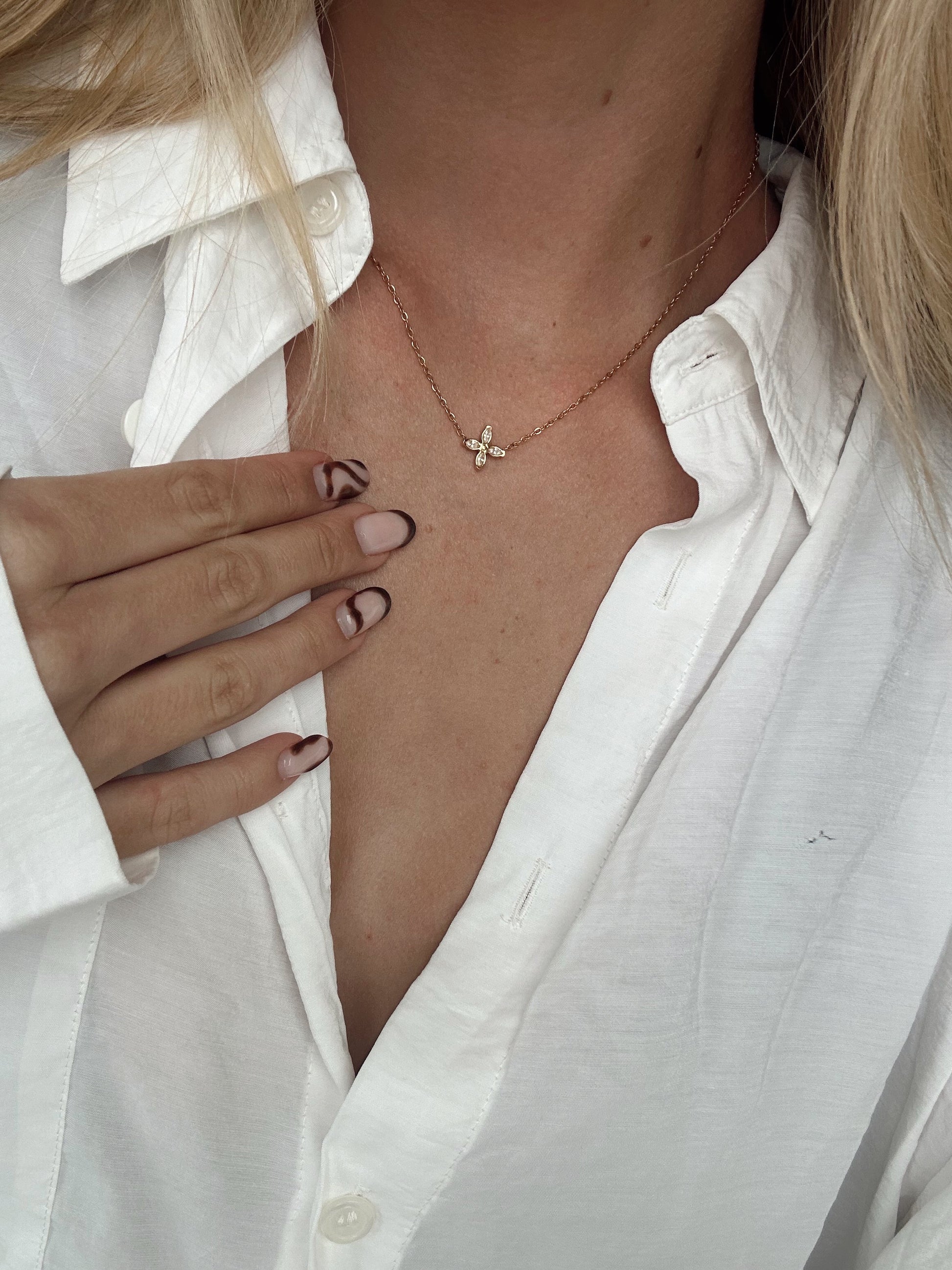 Flower Necklace - Nora & Grace Boutique