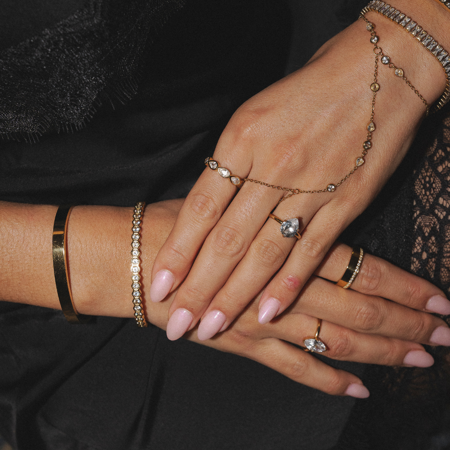 Nexa Bracelet - Nora & Grace Boutique