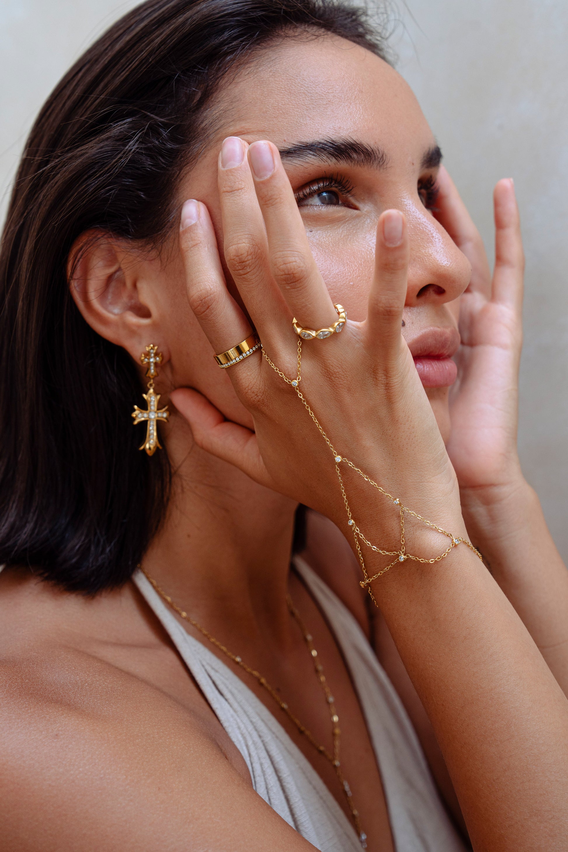 Triangle Hand Chain - Nora & Grace Boutique